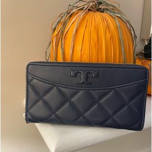Tory Burch Savannah Zip Continental wallet. Royal Blue